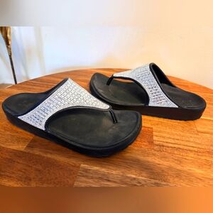 Sketchers Luxe Foam Bedazzled Women's Sandals